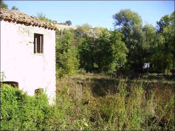 Casa colonica in vendita a Rotella