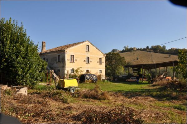 Casa colonica in vendita a Rotella