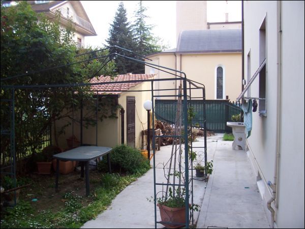 Casa indipendente in vendita a Ascoli Piceno, Brecciarolo