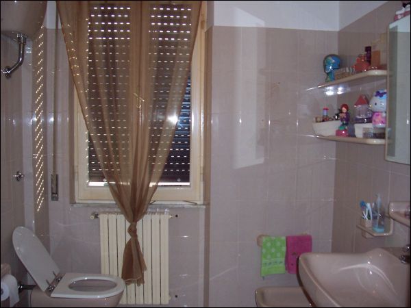 Casa indipendente in vendita a Ascoli Piceno, Brecciarolo