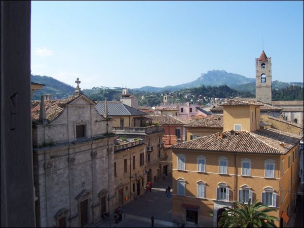 Appartamento in vendita a Ascoli Piceno, Centro Storico
