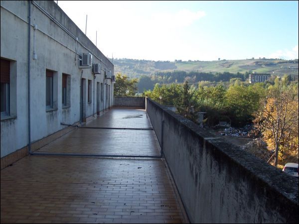 Ufficio in vendita a Ascoli Piceno, Campolungo