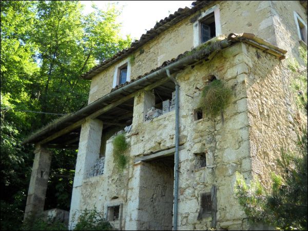 Casa colonica in vendita a Ascoli Piceno, Lisciano