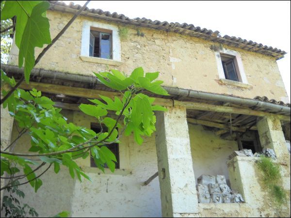 Casa colonica in vendita a Ascoli Piceno, Lisciano