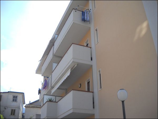 Appartamento in vendita a Folignano