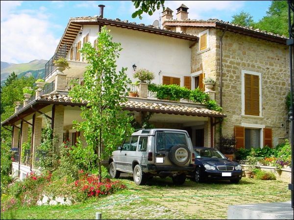 Villa in vendita a Montemonaco