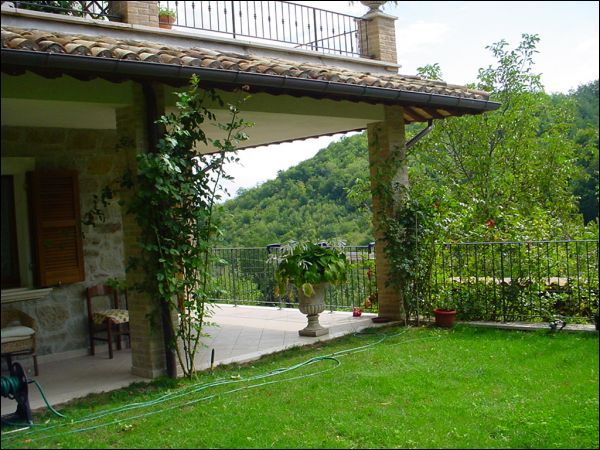 Villa in vendita a Montemonaco