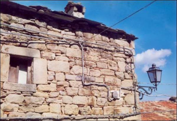 Casa indipendente in vendita a Montegallo