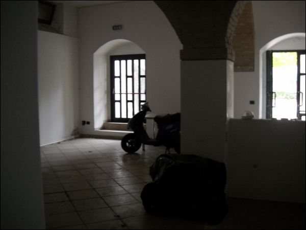 Commerciale in vendita a Ascoli Piceno, Campo Parignano