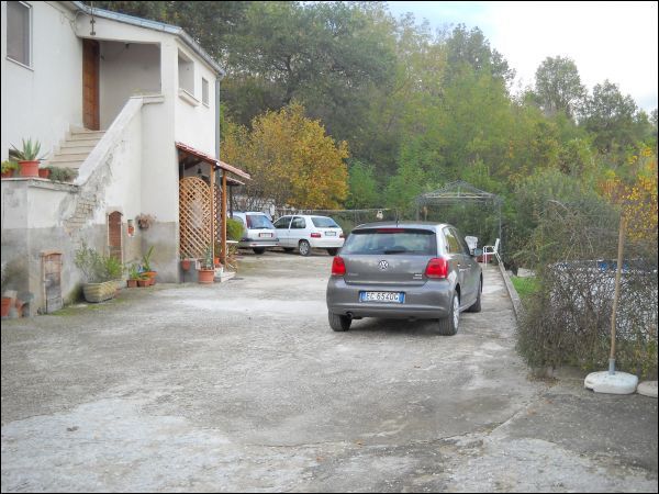 Casa indipendente in vendita a Civitella del Tronto, Villa Lemba