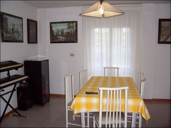 Casa indipendente in vendita a Ascoli Piceno, Monticelli