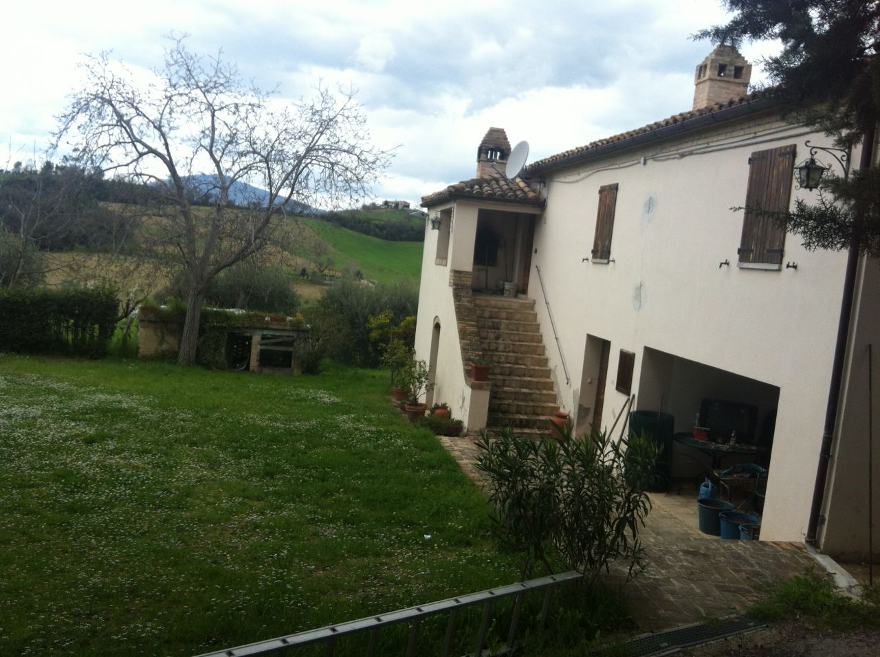 Villa in vendita a Castorano