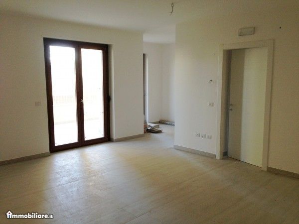 Appartamento in vendita a Alba Adriatica, Centrale