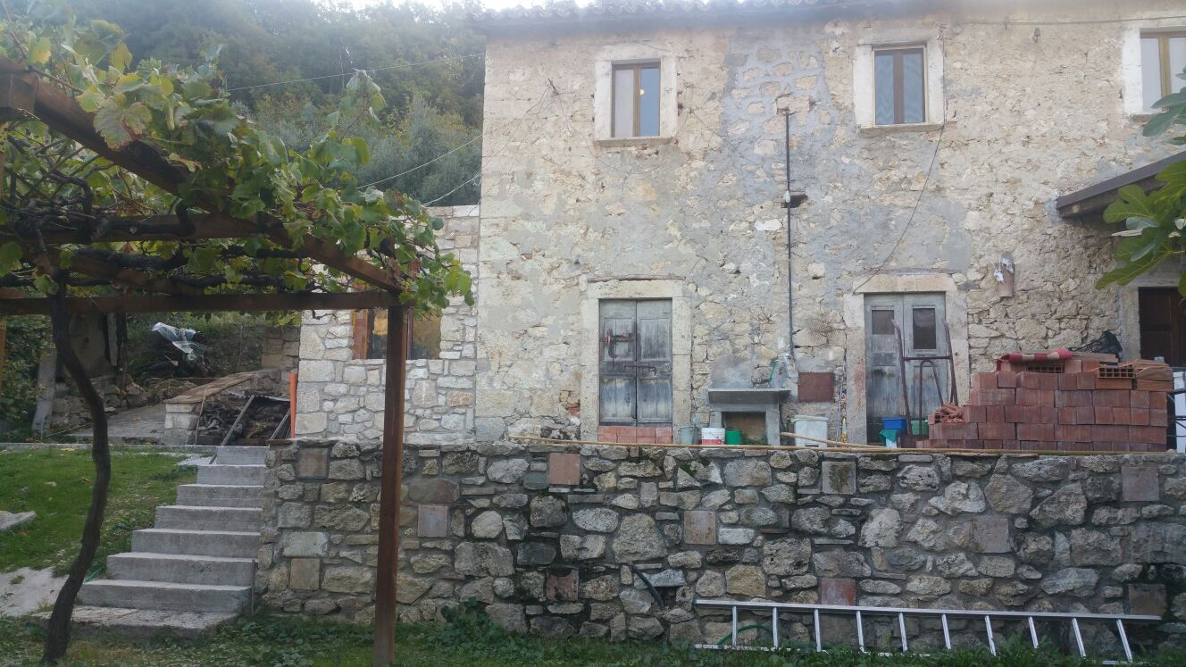Casa colonica in vendita a Ascoli Piceno, P.ta Cartara
