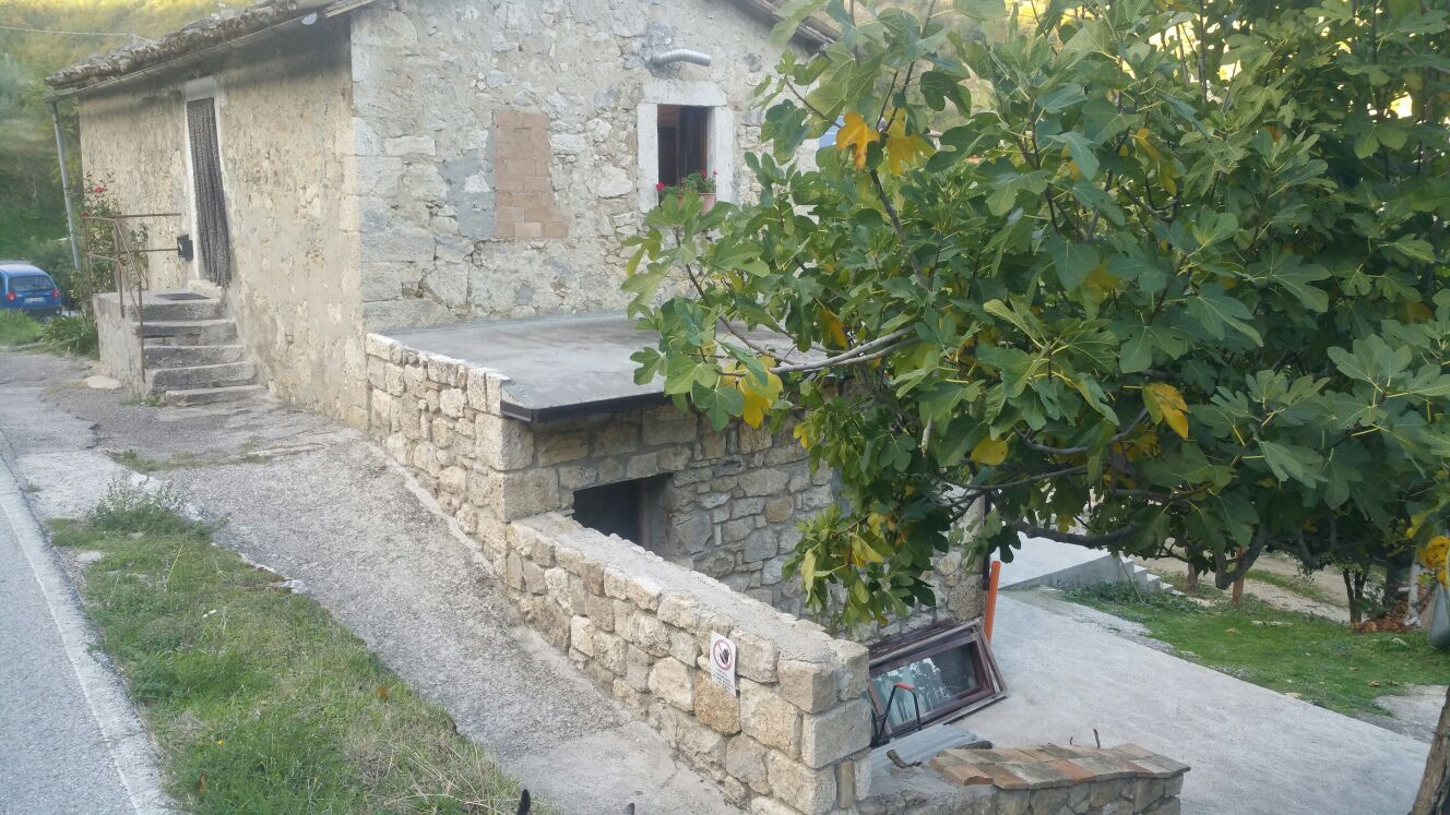 Casa colonica in vendita a Ascoli Piceno, P.ta Cartara