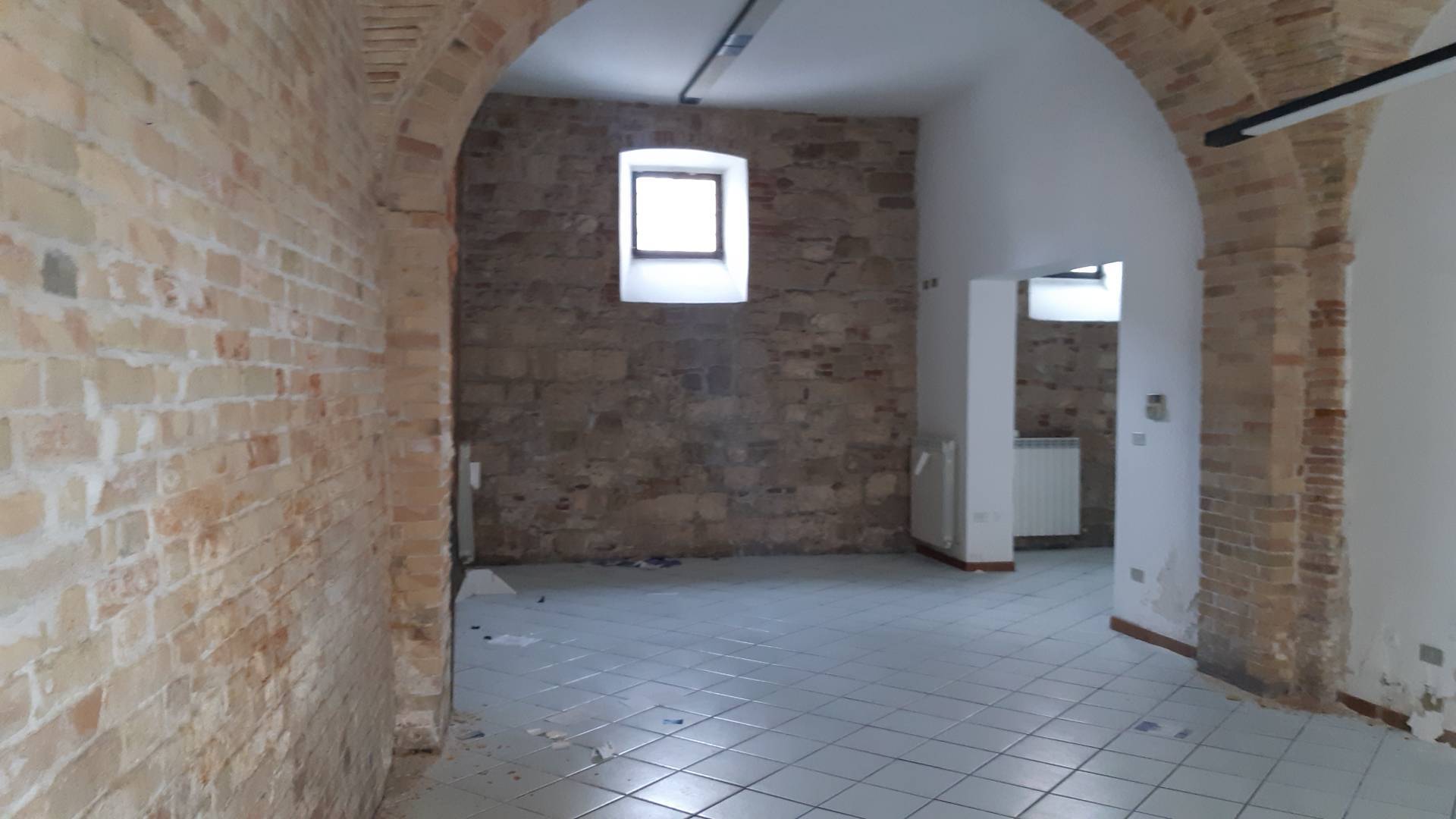 Studio/Ufficio in vendita a Ascoli Piceno, Centro Storico