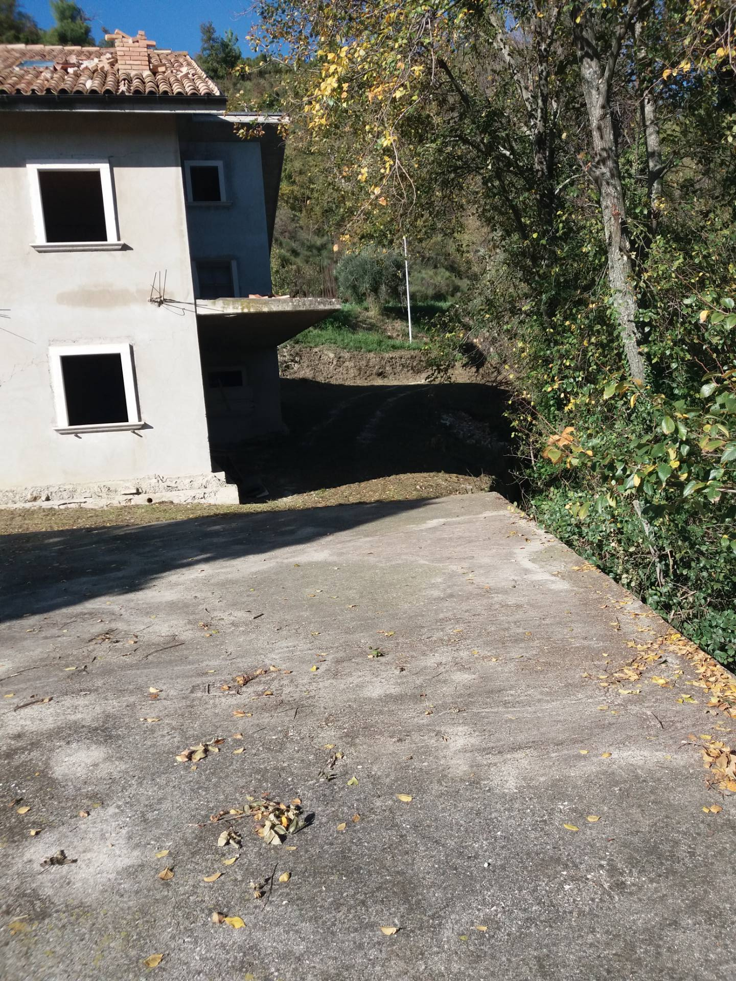 Casa indipendente in vendita a Ascoli Piceno, Valle Fiorana