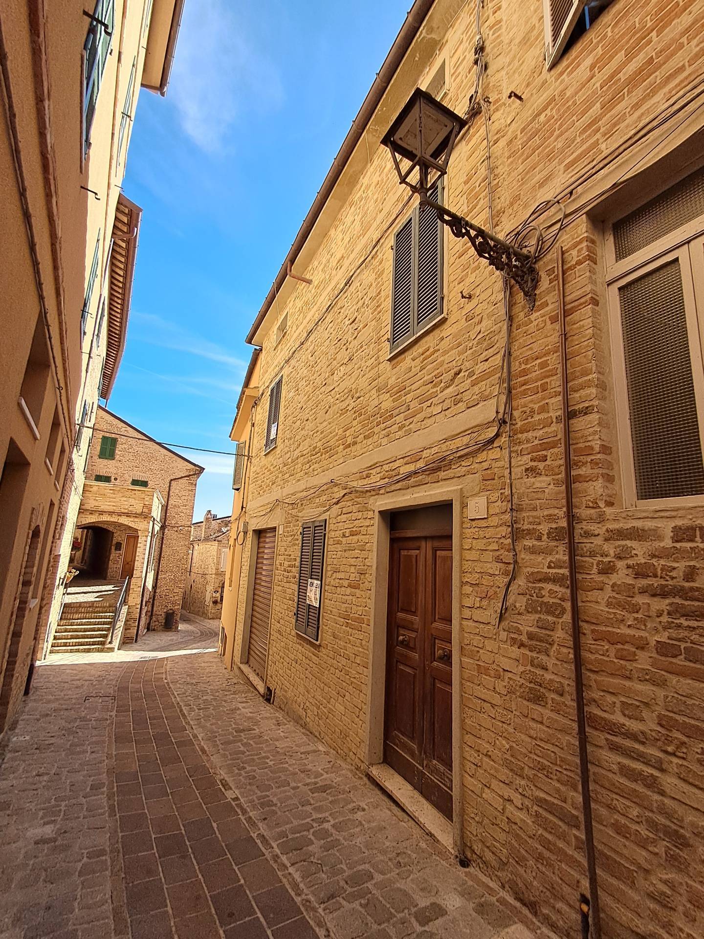 Casa indipendente in vendita a Montedinove