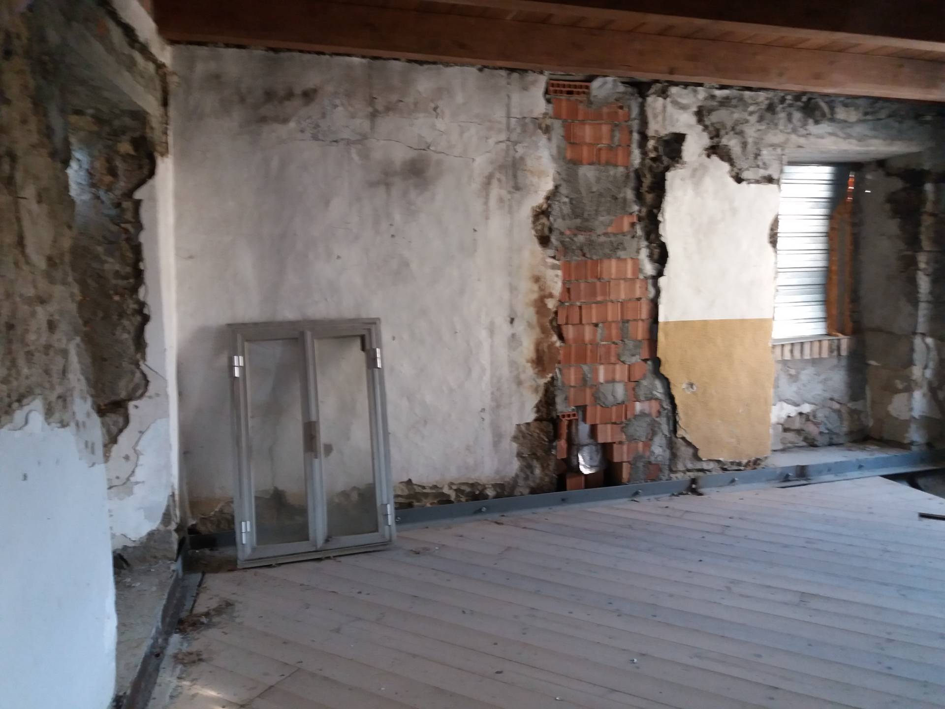 Semindipendente in vendita a Venarotta