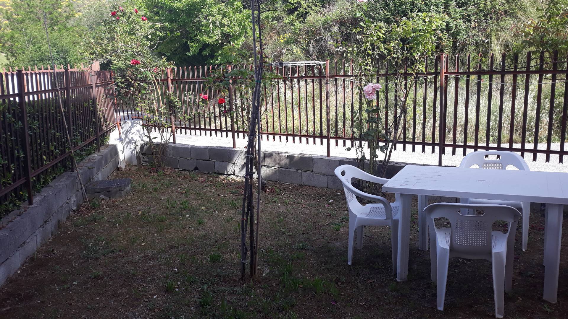 Casa indipendente in vendita a Ascoli Piceno, Zone Collinari