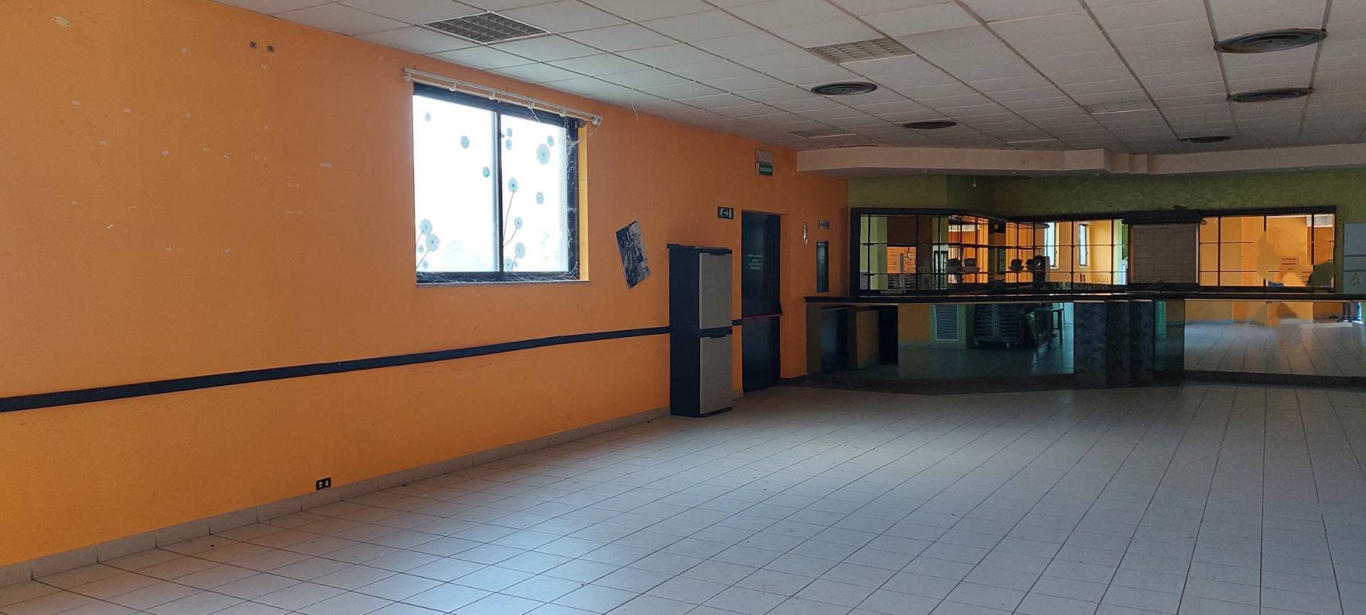 Locale commerciale in vendita a Acquasanta Terme