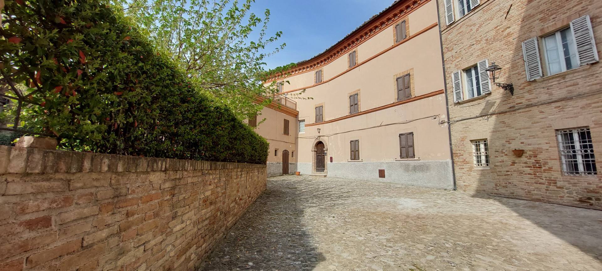 Villa d'epoca in vendita a Montedinove