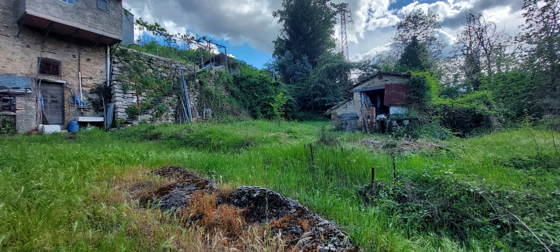 Casa singola in vendita a Ascoli Piceno, Mozzano