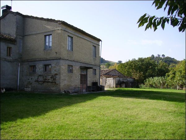 Casa colonica in vendita a Servigliano