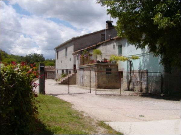 Casa colonica in vendita a Servigliano