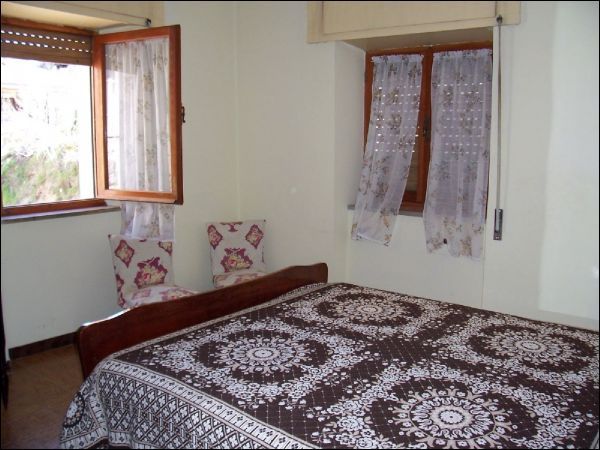 Casa indipendente in vendita a Acquasanta Terme, Centrale