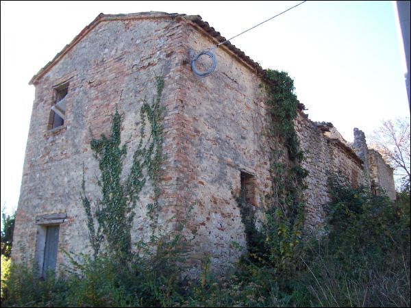 Casa colonica in vendita a Rotella, Capradosso