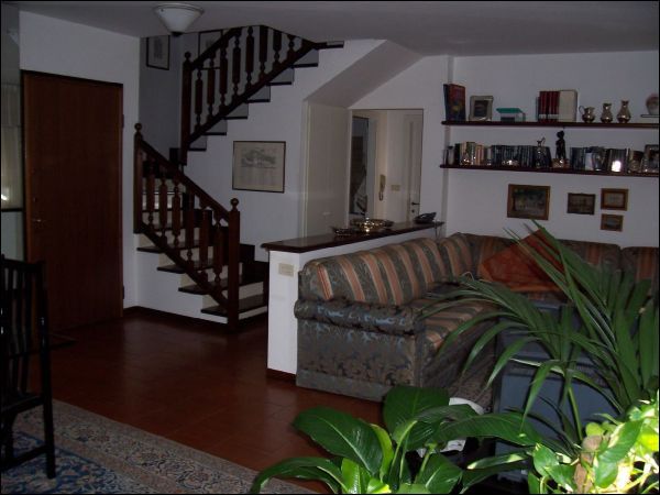 Casa indipendente in vendita a Ascoli Piceno, Monticelli