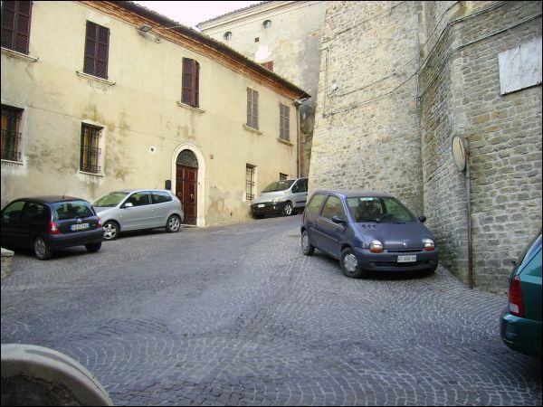 Semindipendente in vendita a Force