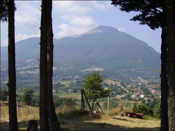 Casa colonica in vendita a Civitella del Tronto