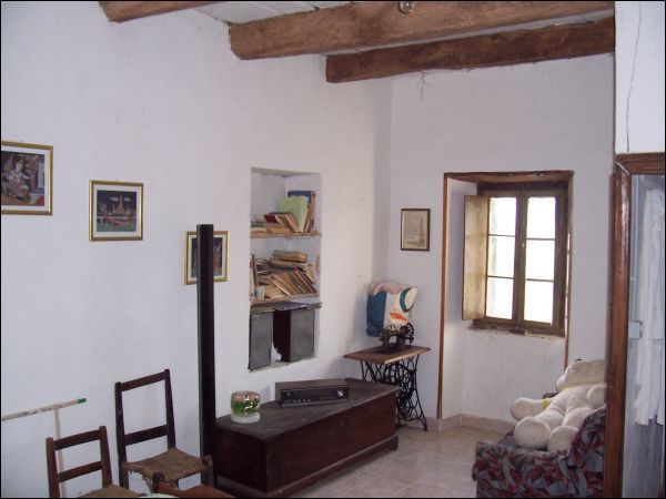 Casa indipendente in vendita a Valle Castellana