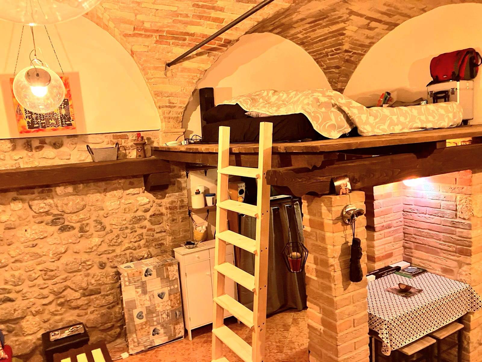 Locale in vendita a Ascoli Piceno, Centro Storico