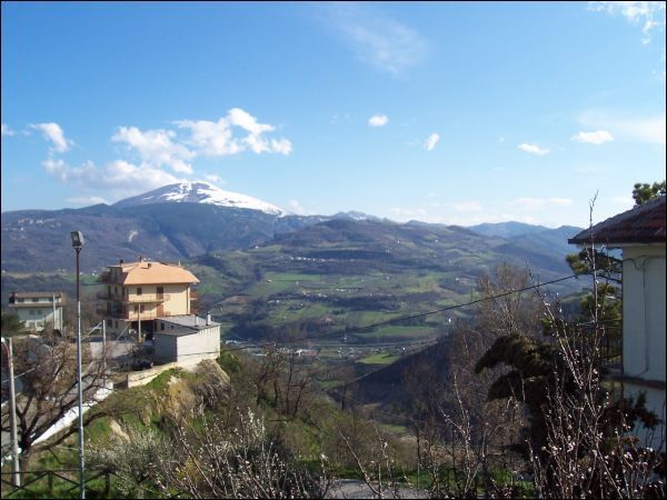 Semindipendente in vendita a Venarotta