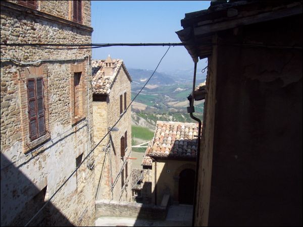 Semindipendente in vendita a Force