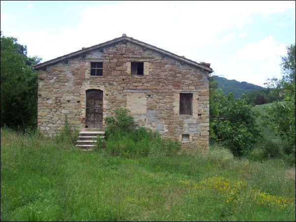 Casa colonica in vendita a Rotella