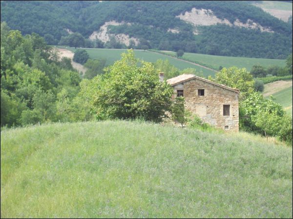 Casa colonica in vendita a Rotella