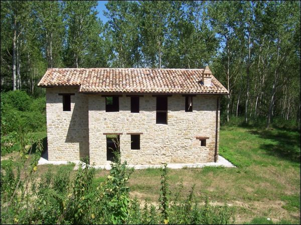 Casa colonica in vendita a Amandola