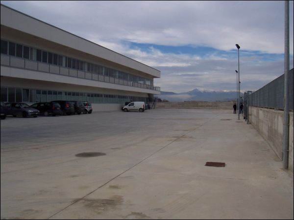 Capannone in vendita a Ancarano, Zona Bonifica