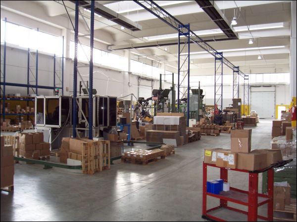 Capannone in vendita a Ancarano, Zona Bonifica