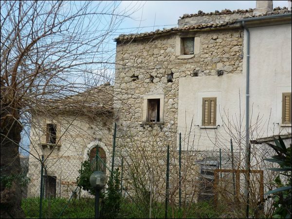 Semindipendente in vendita a Caramanico Terme