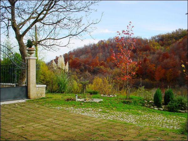 Villa in vendita a Montemonaco