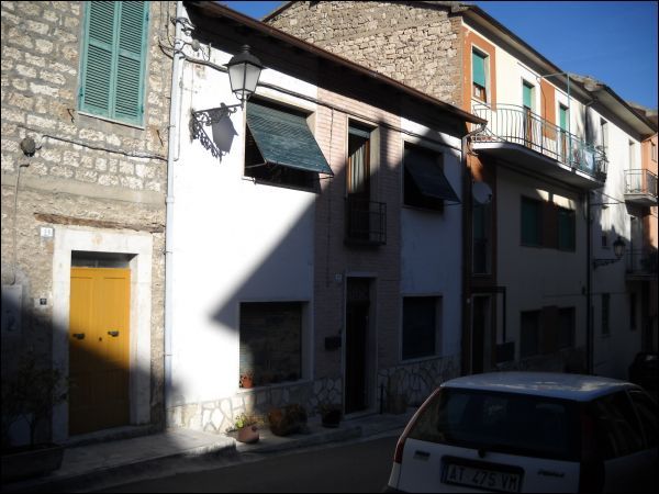 Casa indipendente in vendita a Acquasanta Terme
