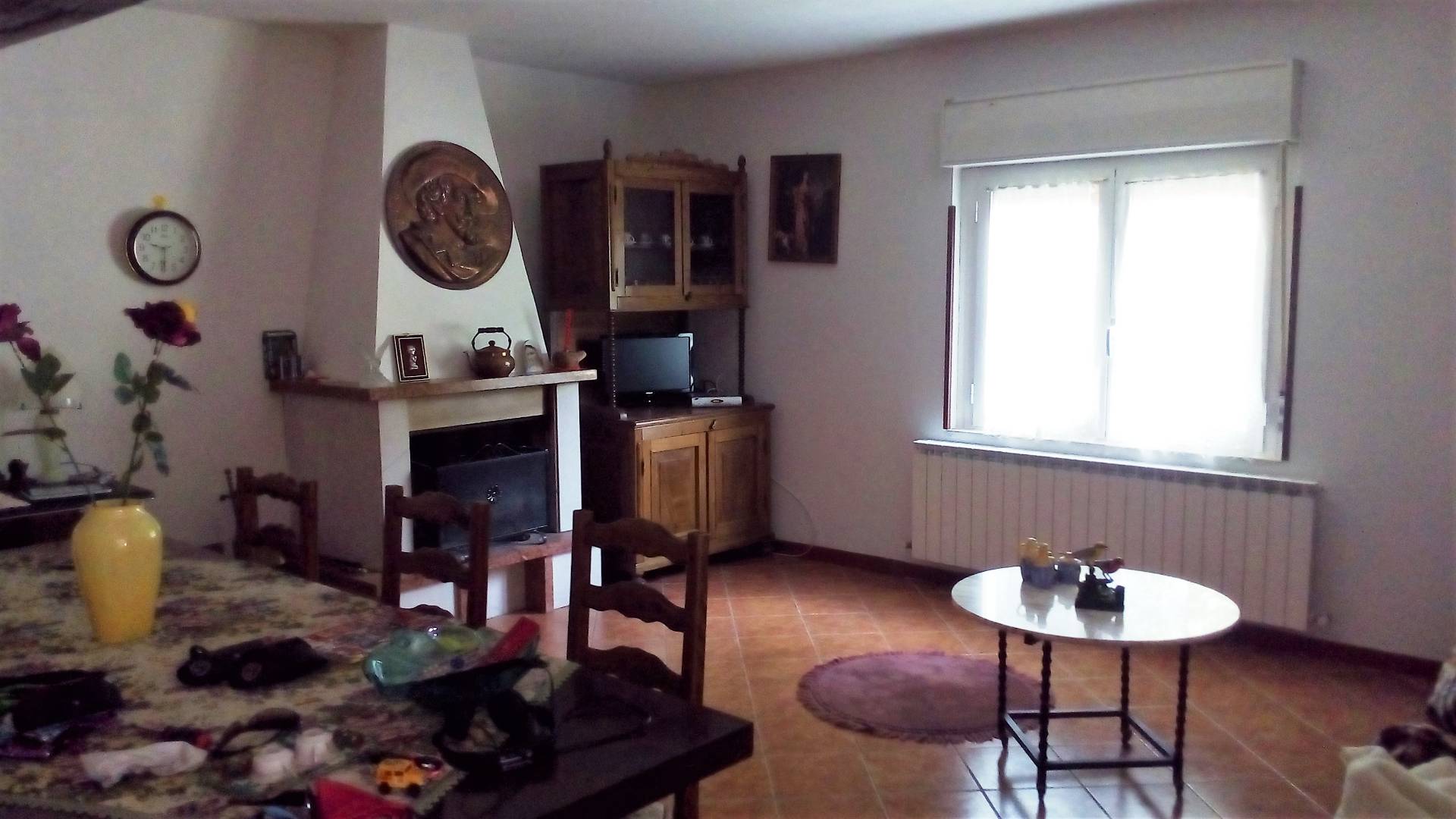 Villa in vendita a Valle Castellana, Pietralta