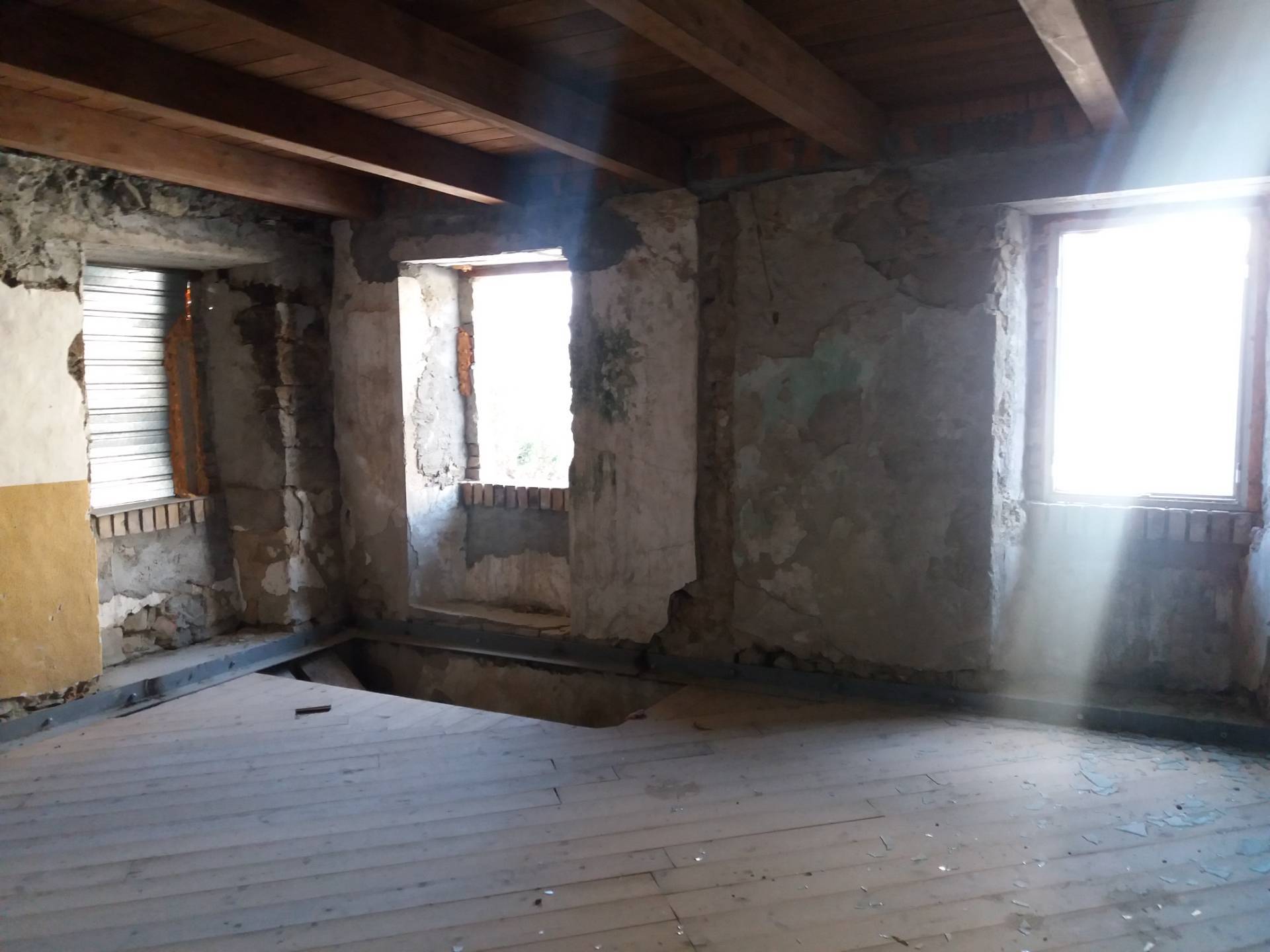 Semindipendente in vendita a Venarotta