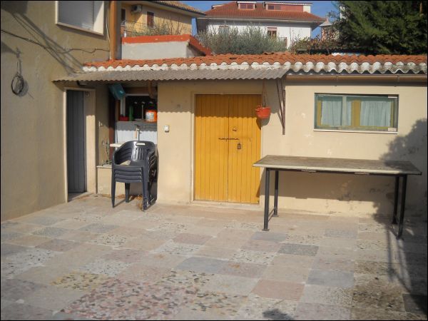 Casa indipendente in vendita a Folignano