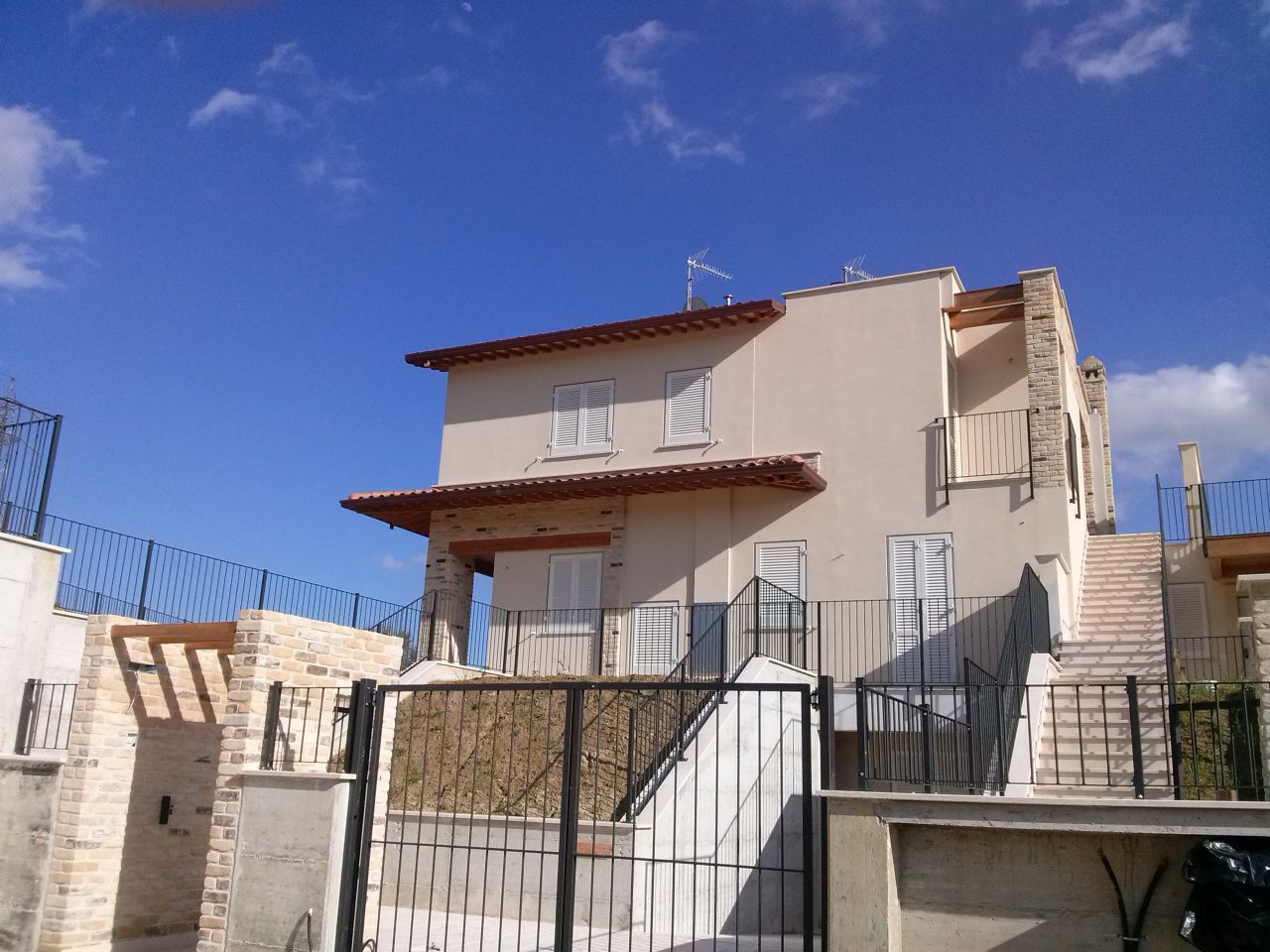 Appartamento in vendita a Ascoli Piceno, Zone limitrofe al centro